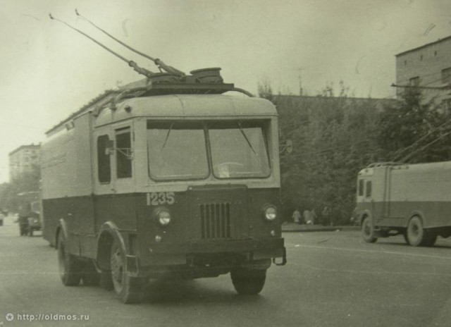 Троллейбусная стрелка и другие спецчасти КС