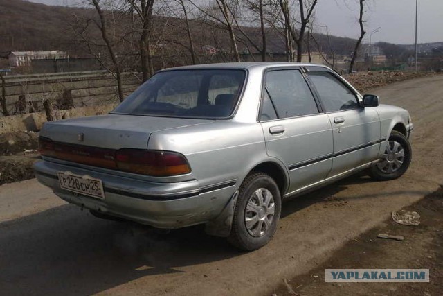 KIA подбил УАЗик на встречке