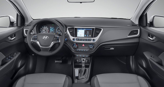 LADA Vesta SW Cross: интерьер представлен официально