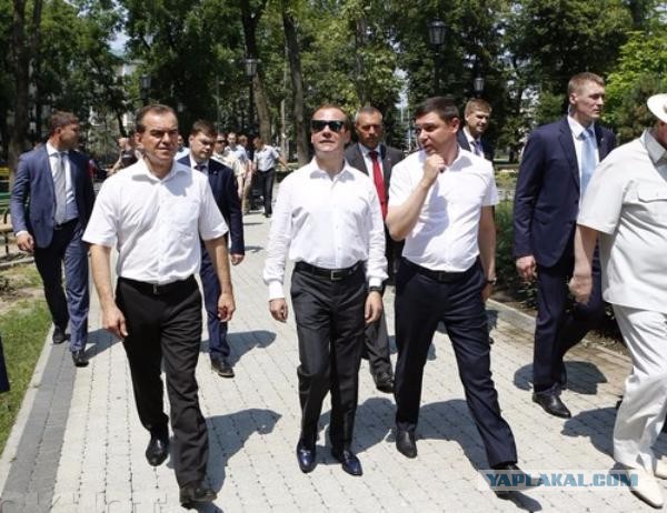 По Краснодару гуляет Медведев.