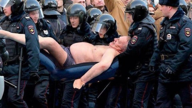 Купание Жириновского. Зажабили