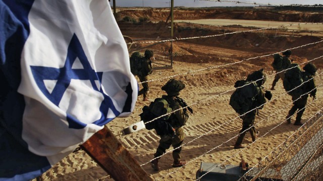 Израиль официально объявил "состояние войны"