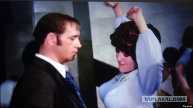 Синий поезд набирает обороты