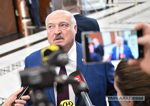 Лукашенко назвал Путина и Трампа императорами