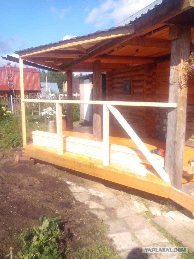 Продолжение бани-беседка.