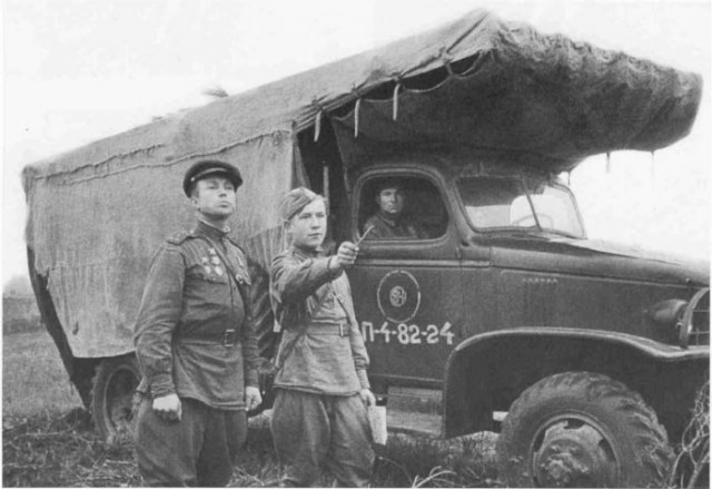 Автомобили ленд-лиза