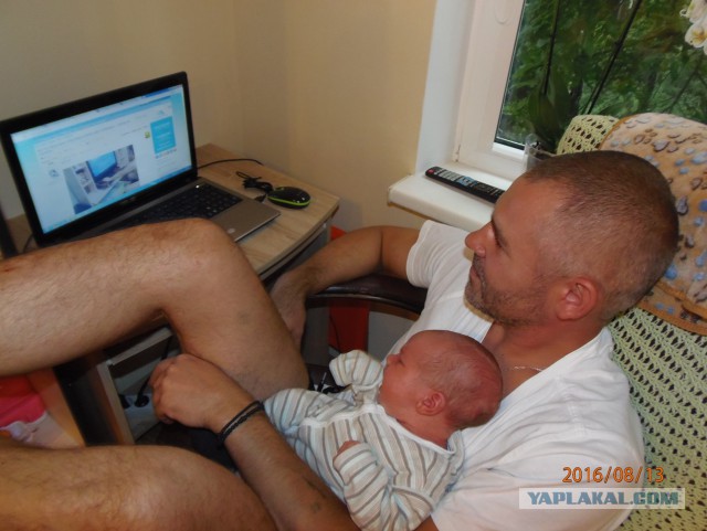 Вот что происходит, когда папа остается один с ребенком :-) Мамам не смотреть!