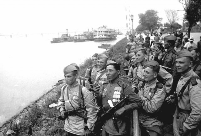 Фотографии к "Нахальному минированию" и "Лехе"
