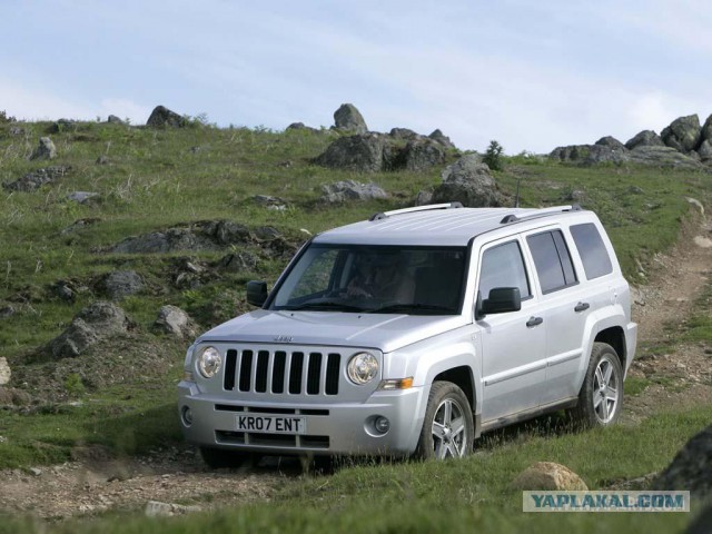 Старый Grand Cherokee, на тестовой трассе "Jeep Territory"