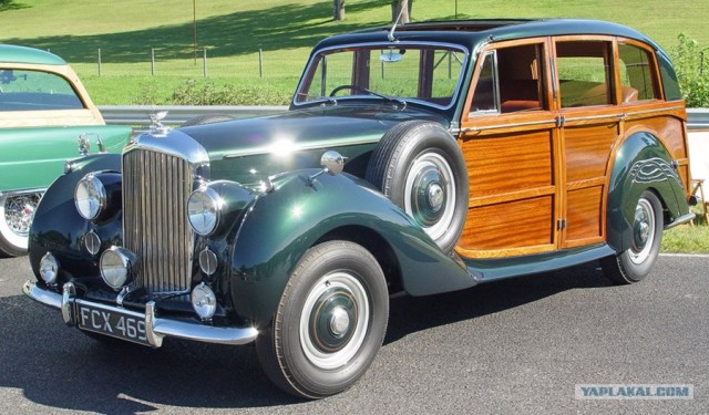 Кроссовер от Bentley!