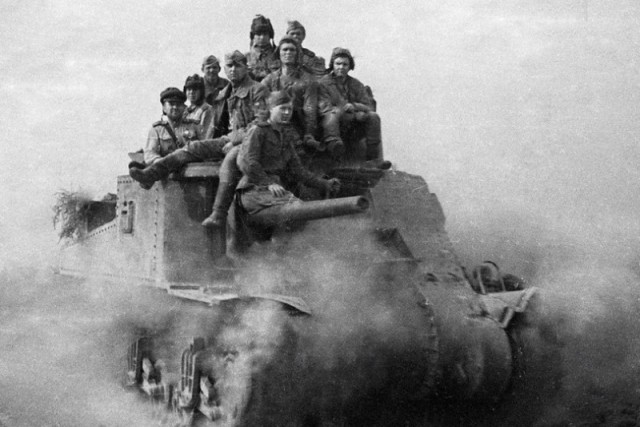 История в фотографиях