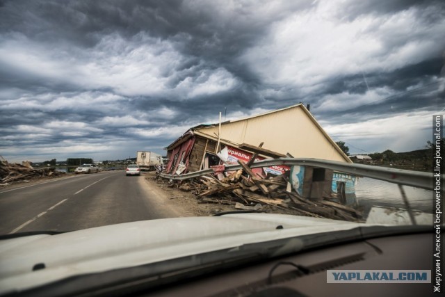 Есть ли дороги в России? Проехал до Магадана на машине и посмотрел