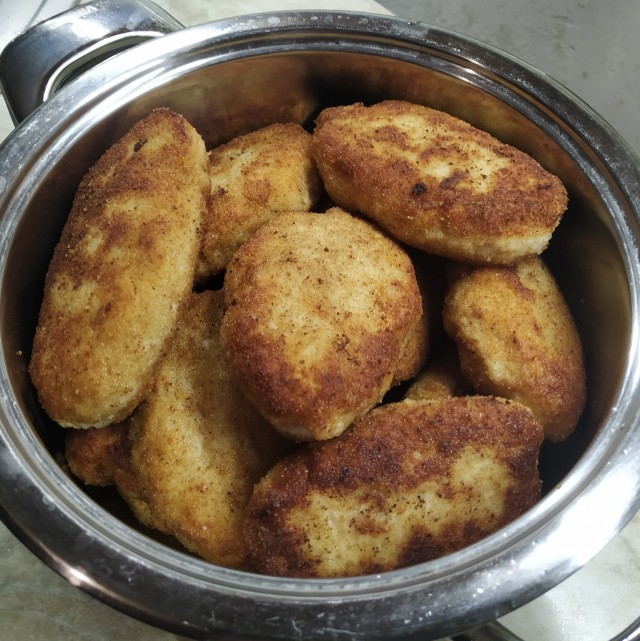 Куриные котлеты в ароматной панировке