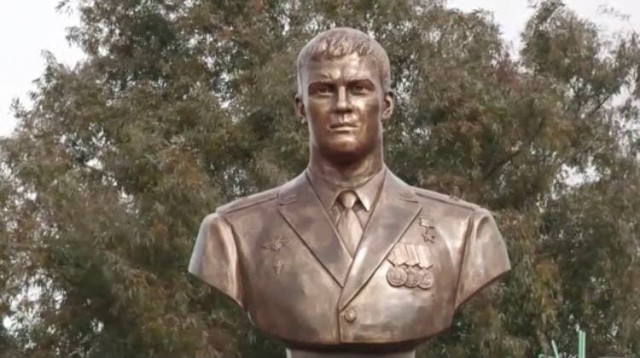 Памятник Роману Филипову