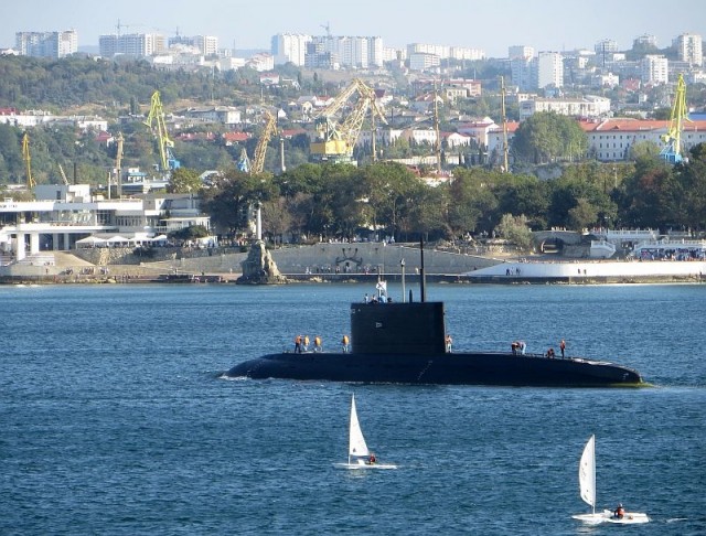 Подборка свежих фото российских подводных лодок в базах