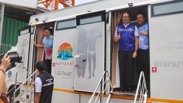 В Паттайе для туристов запустили мобильные luxury-туалеты.