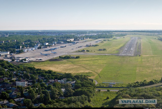 В Ростове-на-Дону разбился Boeing 737-800, все находившиеся на борту погибли