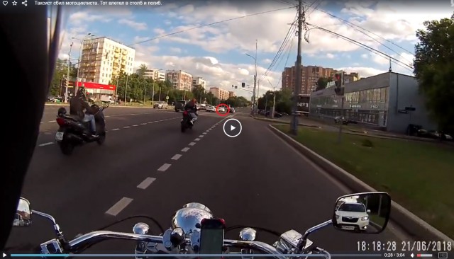 Таксист насмерть сбил байкера в Москве