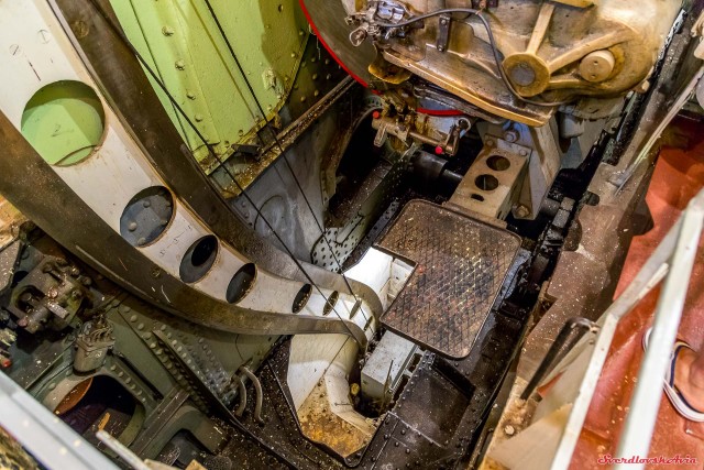 Орудия, от холостого залпа которых сносит крыши и выбивает стекла