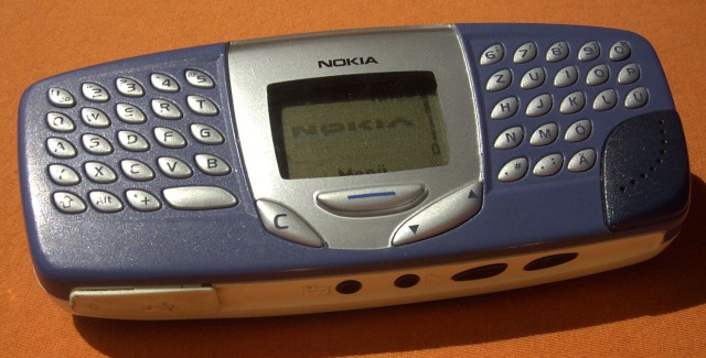 Нашел свою старую Nokia 3510i
