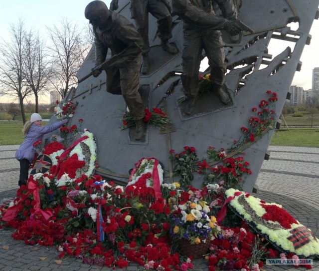 В Питере открыли памятник спецназу