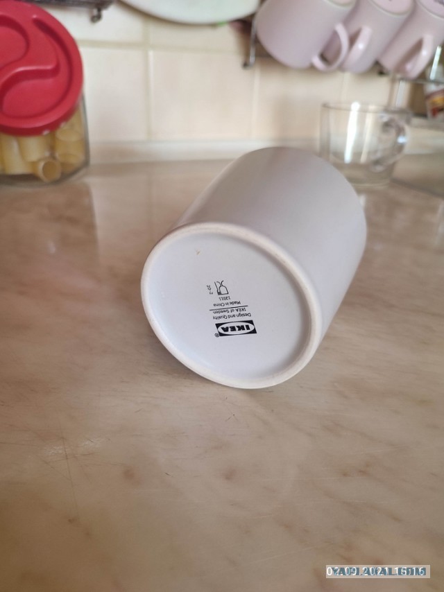 А из какой кружки вы пьёте на работе?