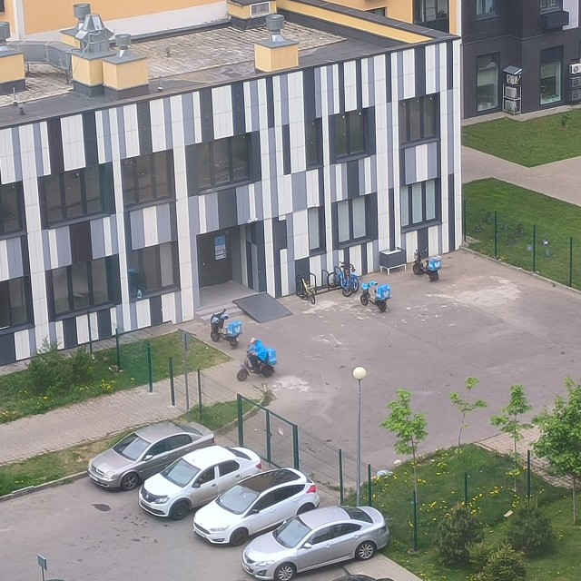 Снова курьер