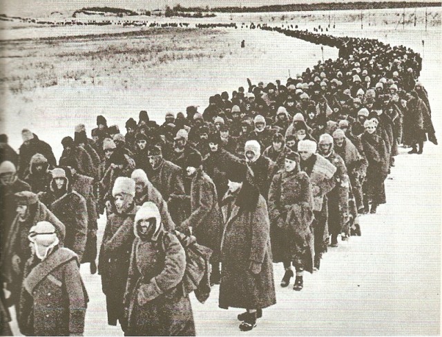 "10 января 1943 года - операция "Кольцо". Окончательный крах 6-й армии Паулюса в Сталинграде"