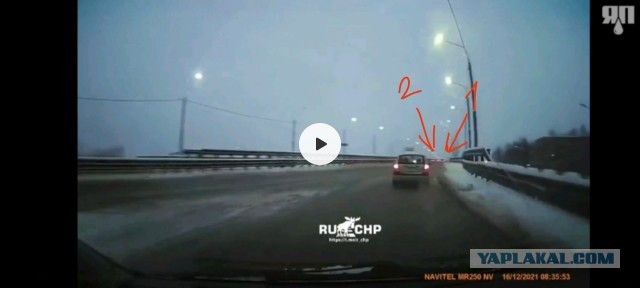 Очень надо было в левый ряд, очень