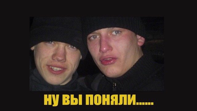 В Тюмени пьяные мужчины разнесли кабинку лифта ради девушки: теперь они должны 3,5 млн рублей