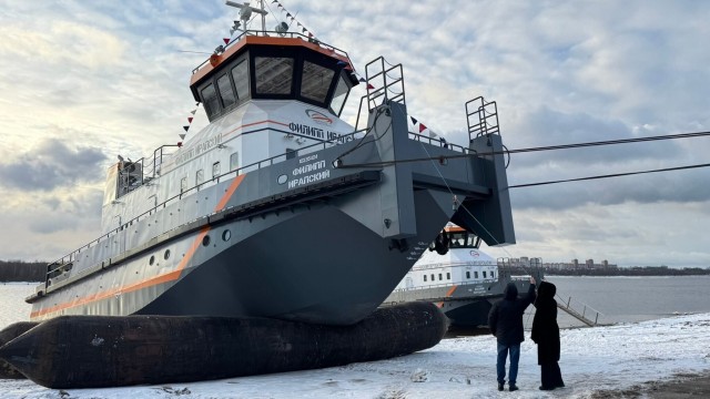 Череповецкий СЗ спустил на воду буксир-толкач «Филипп Ирапский» проекта ТСК.395М
