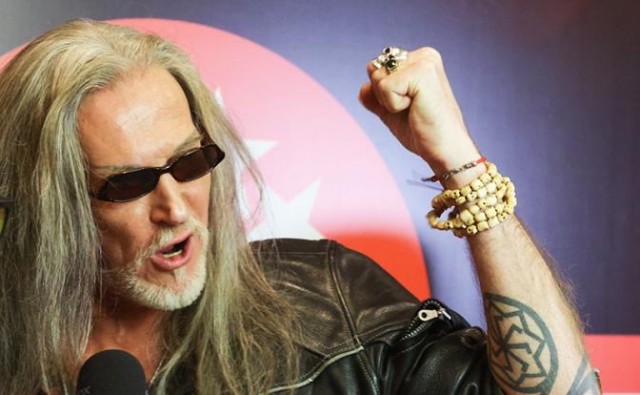 Снова за старое