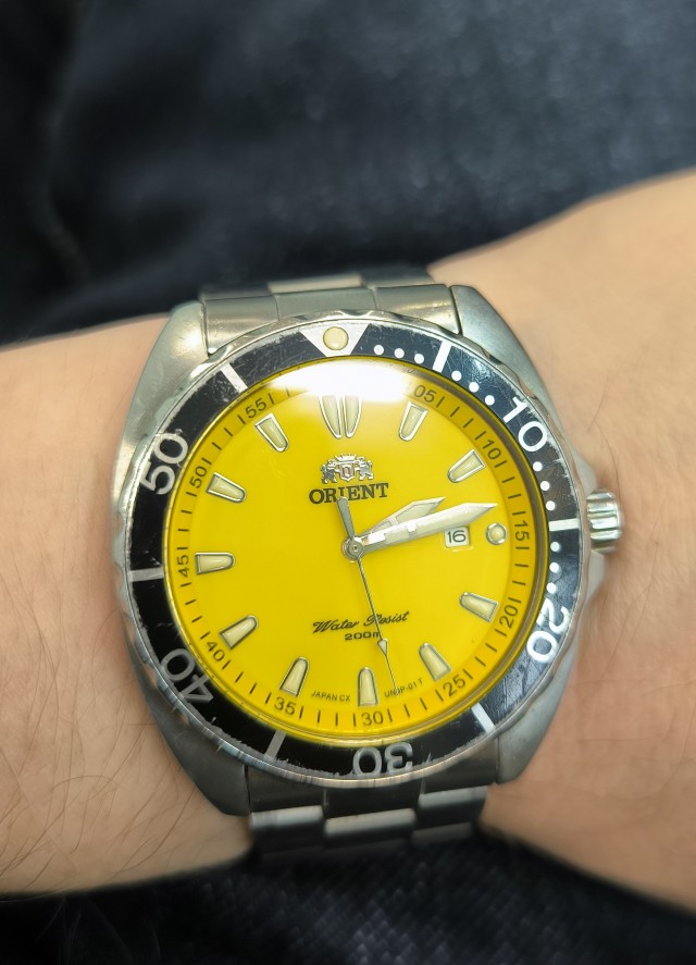 На дне Тихого океана нашли работающие часы Rolex