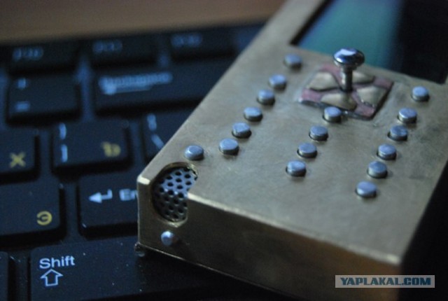 Нашел мобилку - решил обновить корпус