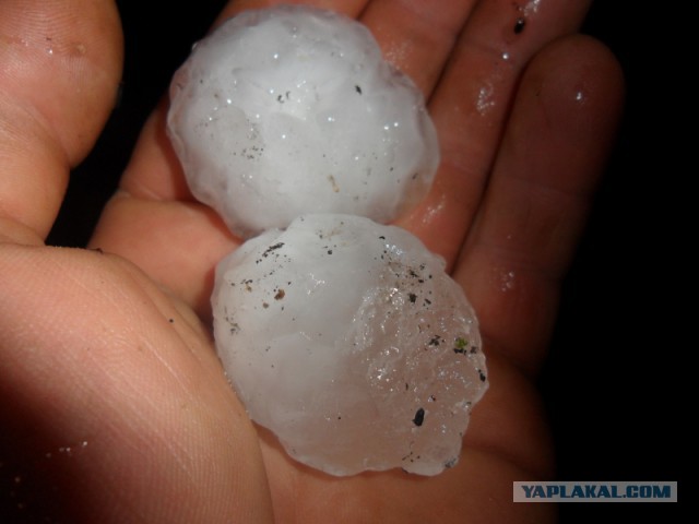 Град «размером с яйцо» на Северном Кавказе