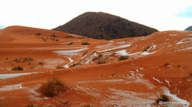Впервые с 1979 года в Сахаре выпал снег