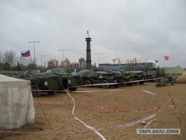 Танк на фестивале «Боевая сталь» переехал человека