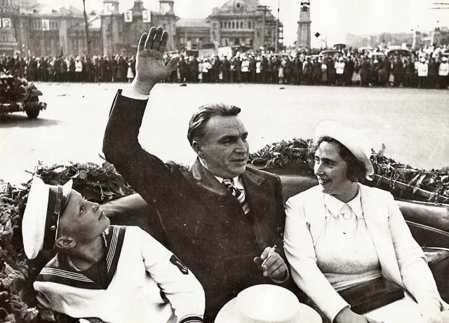 Чёрно-белая история