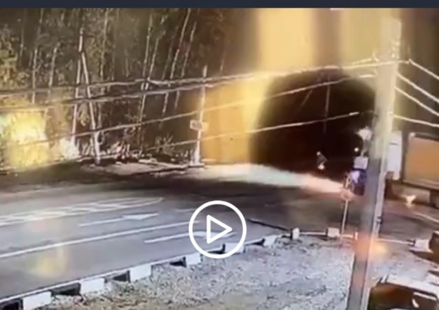 Под Уфой водитель фуры не увидел перед собой бегущего по трассе пенсионера и задавил его
