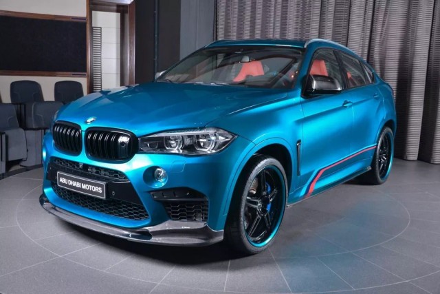 Разукрасили BMW
