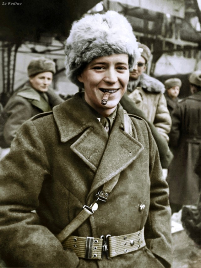 Фотографии связанных с историей Красной и Советской Армии.