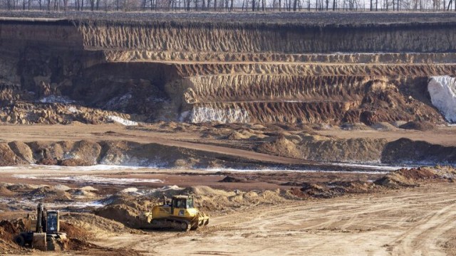 Новый проект соглашения Украины с США по недрам содержит в том числе нефть и газ