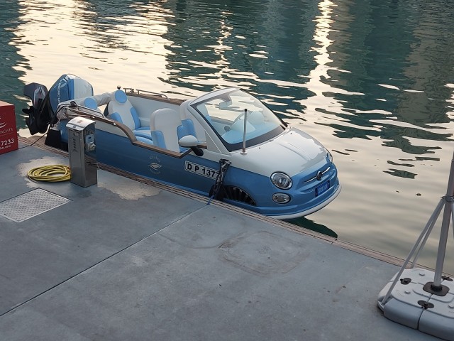 Дубайск в декабре