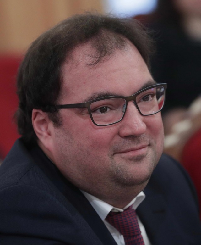 Маугли, воспитанный искусственным интеллектом, стал главой Минцифры Индии