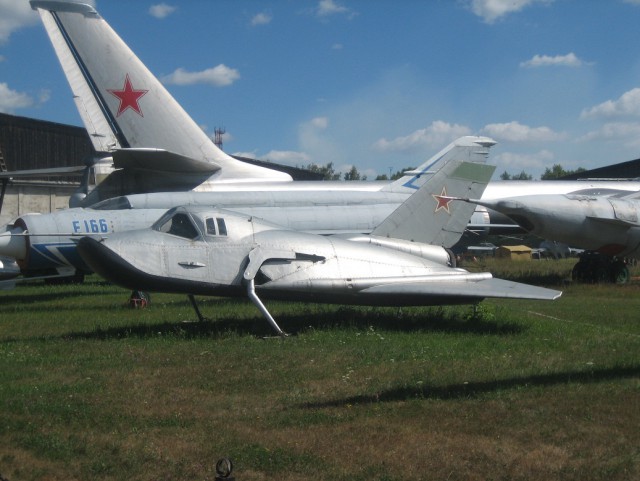 Авиационное видео - Туполев Ту-204 / Антонов Ан-12 Лондонские редкие самолеты