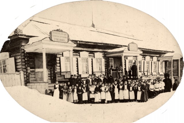 Сибирские казаки на службе и дома. Альбом 1911 года