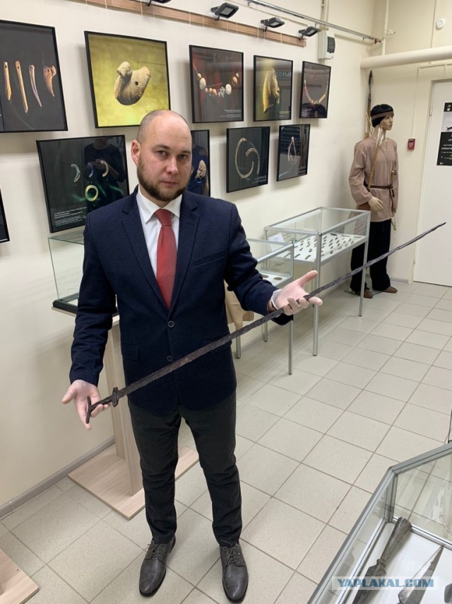 Славянских мечей не было. Увы.