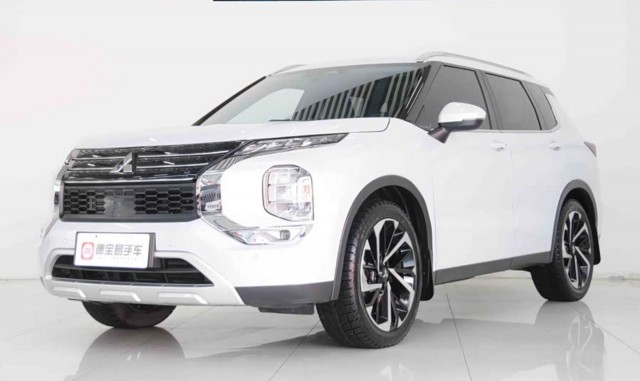 Новый Mitsubishi Outlander 2026