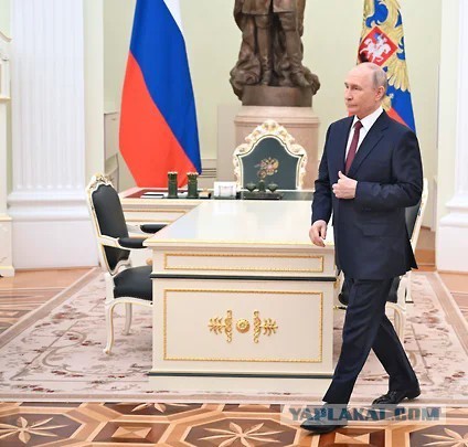 Путин повысил зарплату главе управления специальных программ президента