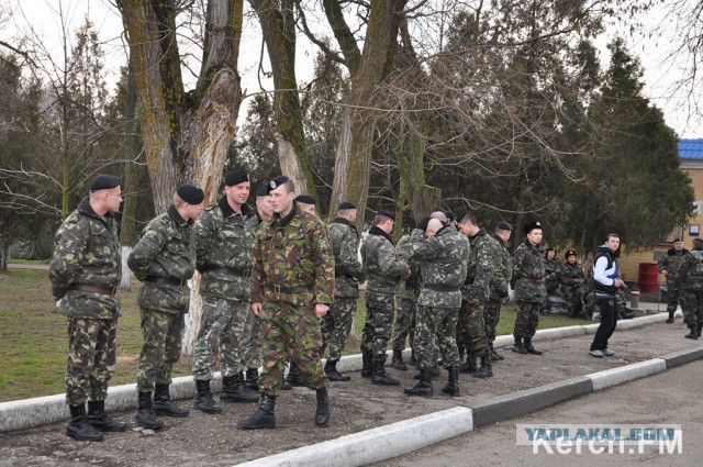 Солдаты в Керчи голодают - Россия их заблокировала